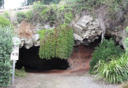 Image of Moncks Cave, Redcliffs
