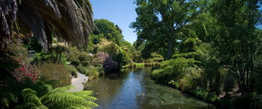Avon river flowing through the gardens