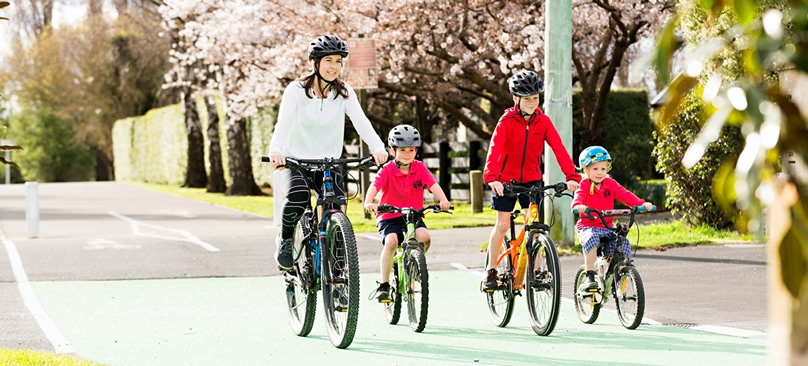 People cycling on the cycleway